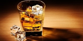 В Научно-исследовательском центре профилактической медицины Минздрава рассчитали допустимые нормы потребления алкоголя для мужчин и женщин.
