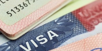 Необходимость получения визы нередко блокирует возможность спонтанной поездки. К счастью, не все страны требуют от россиян оформления традиционной визы на въезд в страну или шенгенской визы.